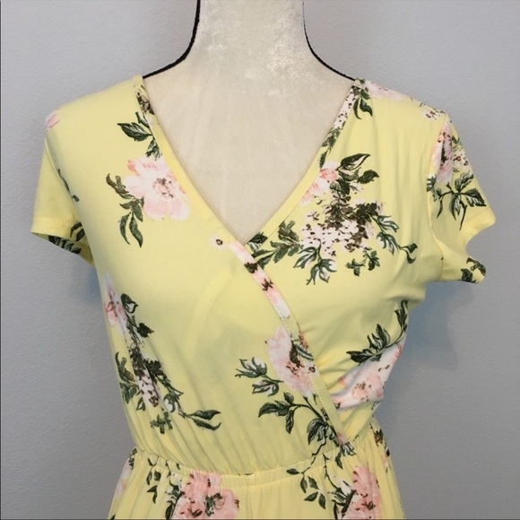 Forever 21 Floral Romper - Picture 2 of 6